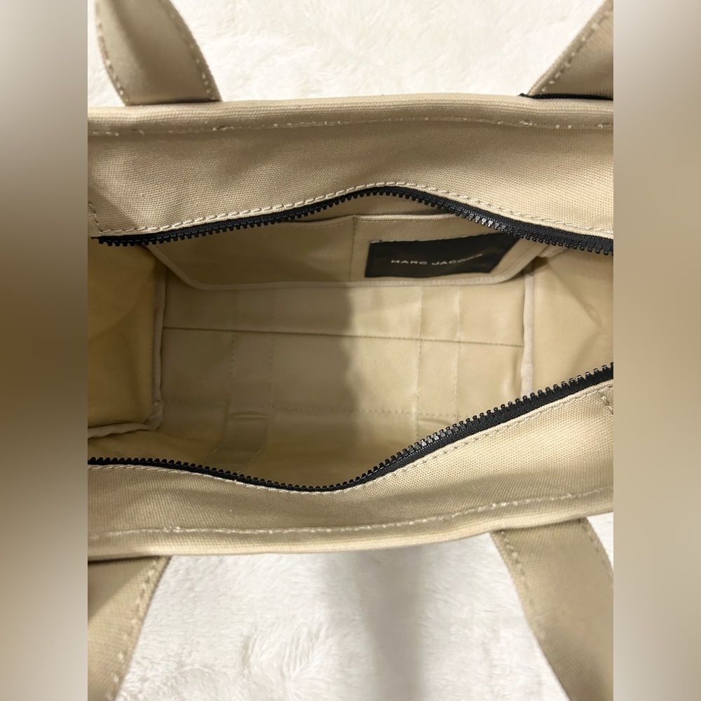 Marc Jacobs Canvas The Tote Bag - Medium - Picture 14 of 17